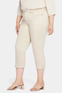 Chloe Capri Jeans In Plus Size - Feather 8 Chloe Capri Jeans In Plus Size - Feather -Nydj Apparel Shop WFOSCP8061 FEATH 3
