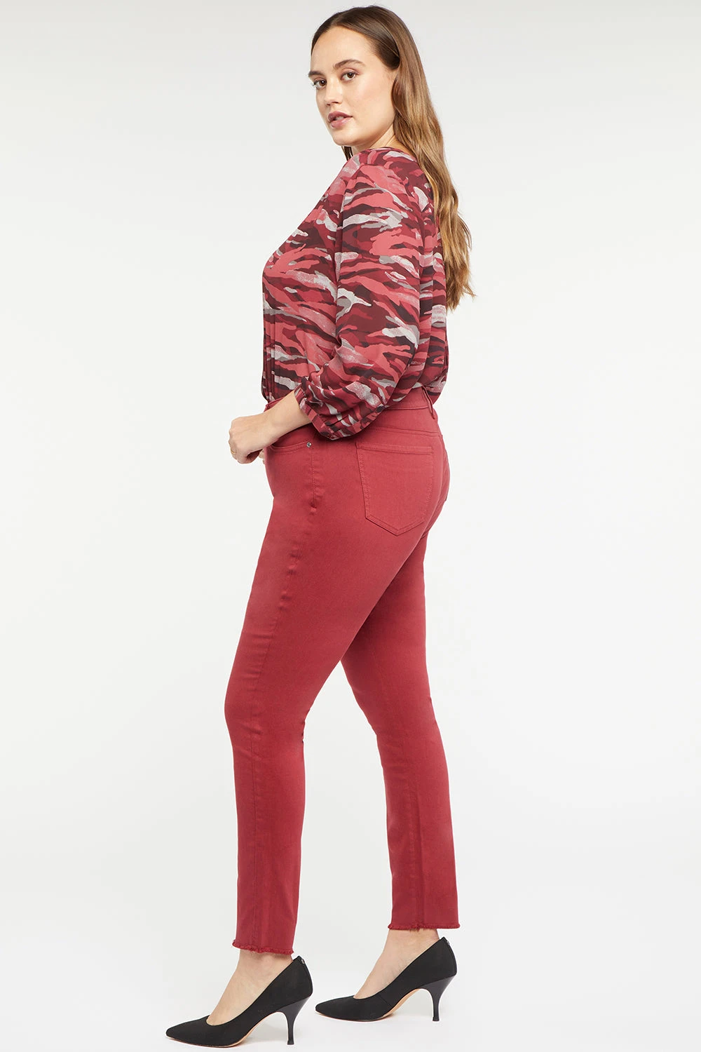 Ami Skinny Jeans In Plus Size - Boysenberry 6 Ami Skinny Jeans In Plus Size - Boysenberry - Image 6