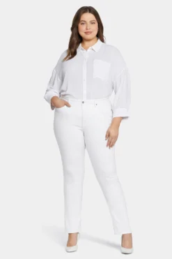 Sheri Slim Jeans In Plus Size - Optic White