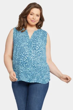 Sleeveless Pintuck Blouse In Plus Size - Agness -Nydj Apparel Shop WGGT3256 S2005 4