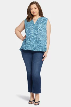 Sleeveless Pintuck Blouse In Plus Size - Agness -Nydj Apparel Shop WGGT3256 S2005 5