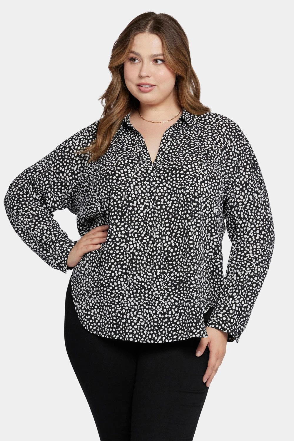 Becky Blouse In Plus Size - Dillon Dots 4 Becky Blouse In Plus Size - Dillon Dots - Image 4