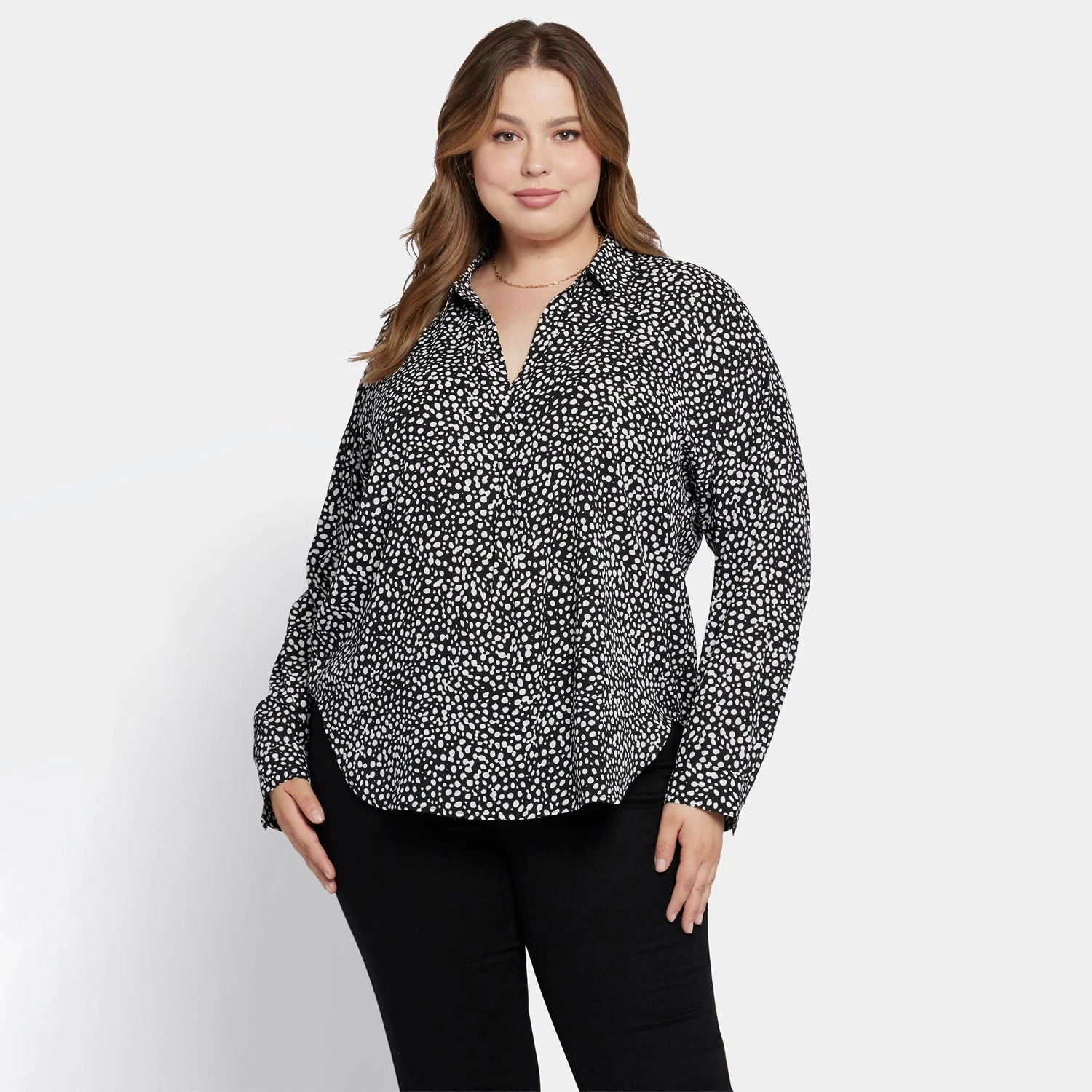 Becky Blouse In Plus Size - Dillon Dots 7 Becky Blouse In Plus Size - Dillon Dots - Image 7