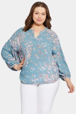 Paulina Peasant Blouse In Plus Size - New Hope