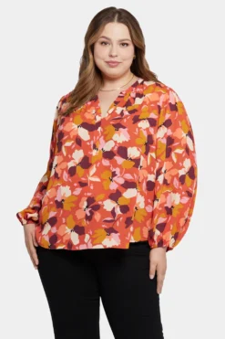 Puff Sleeve Popover Top In Plus Size - Gingervale 10 Puff Sleeve Popover Top In Plus Size - Gingervale -Nydj Apparel Shop WGGT4277 F2006 4