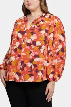 Puff Sleeve Popover Top In Plus Size - Gingervale 12 Puff Sleeve Popover Top In Plus Size - Gingervale -Nydj Apparel Shop WGGT4277 F2006 6