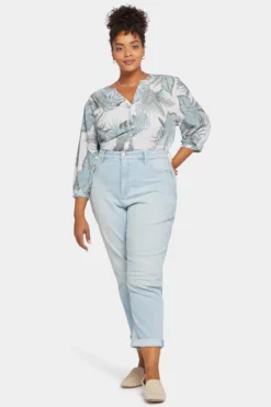 Margot Girlfriend Jeans In Plus Size - Dunes 9 Margot Girlfriend Jeans In Plus Size - Dunes -Nydj Apparel Shop WGWR8215 DUNES 4 87f6118b 623a 459a a5aa 513b895242c2