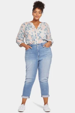 Margot Girlfriend Jeans In Plus Size - Quinta