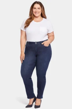 Relaxed Slender Jeans In Plus Size - Underground