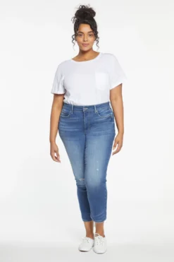 Marilyn Straight Ankle Jeans In Plus Size - Sacha