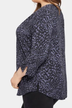 Perfect Tee In Plus Size - Lowell Jaguar 12 Perfect Tee In Plus Size - Lowell Jaguar -Nydj Apparel Shop WLER3988 F1040 6