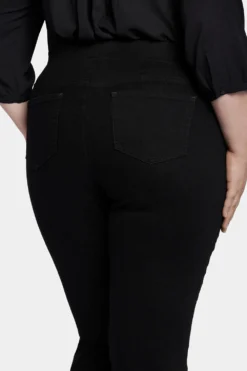 Bailey Relaxed Straight Pull-On Jeans In Plus Size - Black Rinse 12 Bailey Relaxed Straight Pull-On Jeans In Plus Size - Black Rinse -Nydj Apparel Shop WMBK8848 BLKRI 6