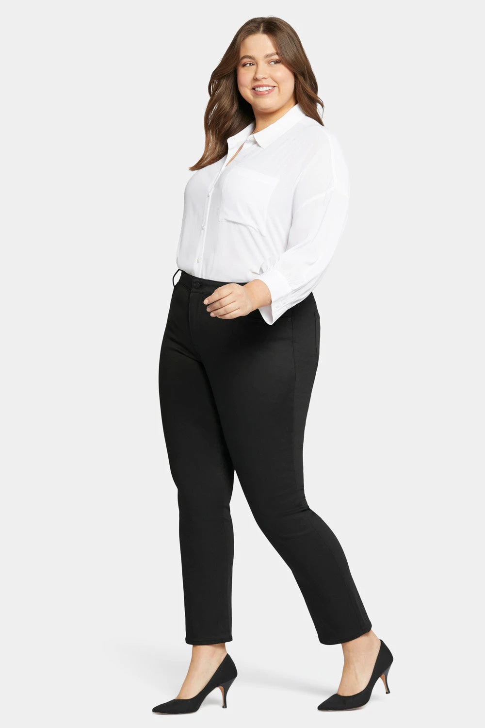 Sheri Slim Jeans In Plus Size - Black Rinse 5 Sheri Slim Jeans In Plus Size - Black Rinse - Image 5