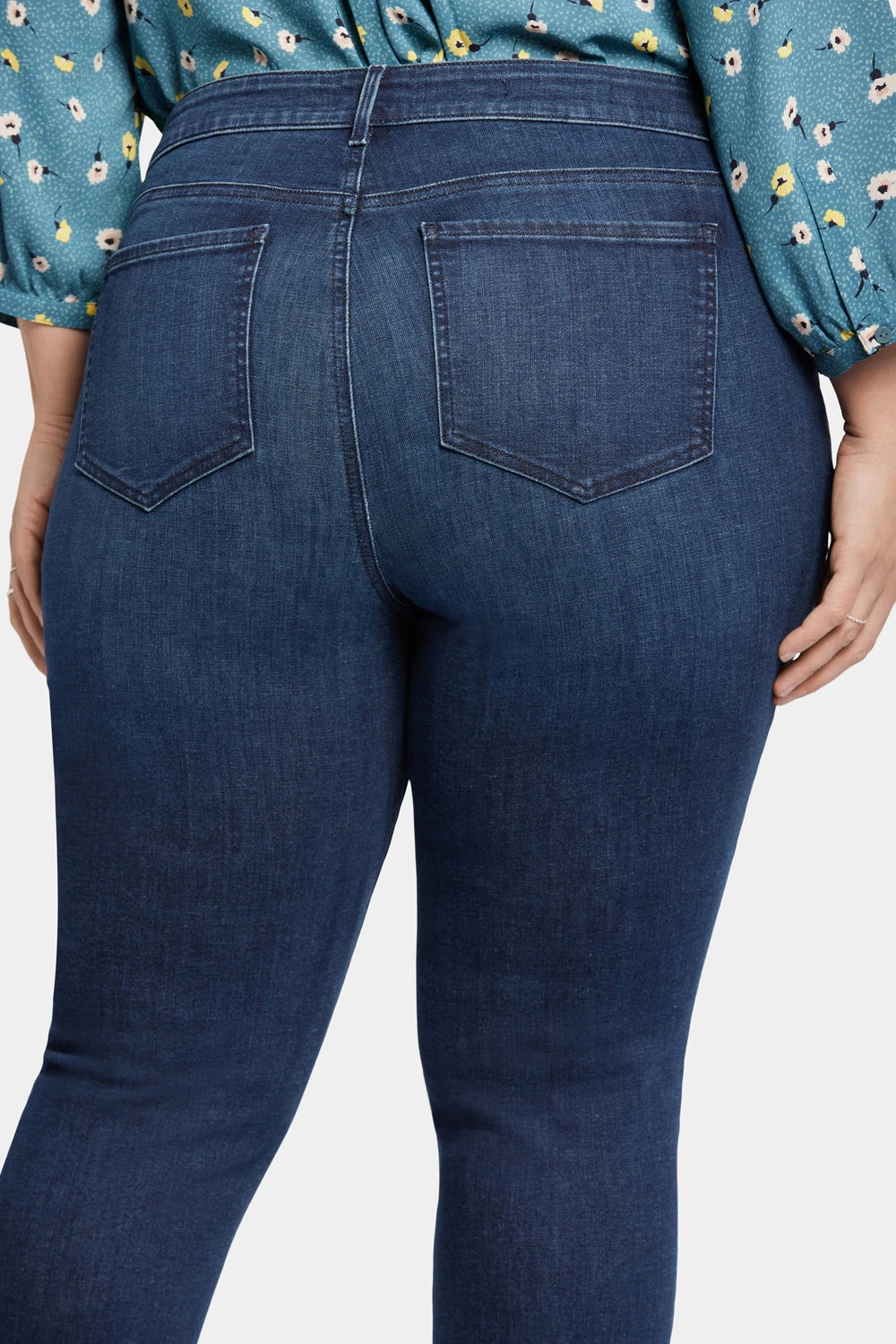Marilyn Straight Ankle Jeans In Plus Size - Breathtaking 6 Marilyn Straight Ankle Jeans In Plus Size - Breathtaking - Image 6