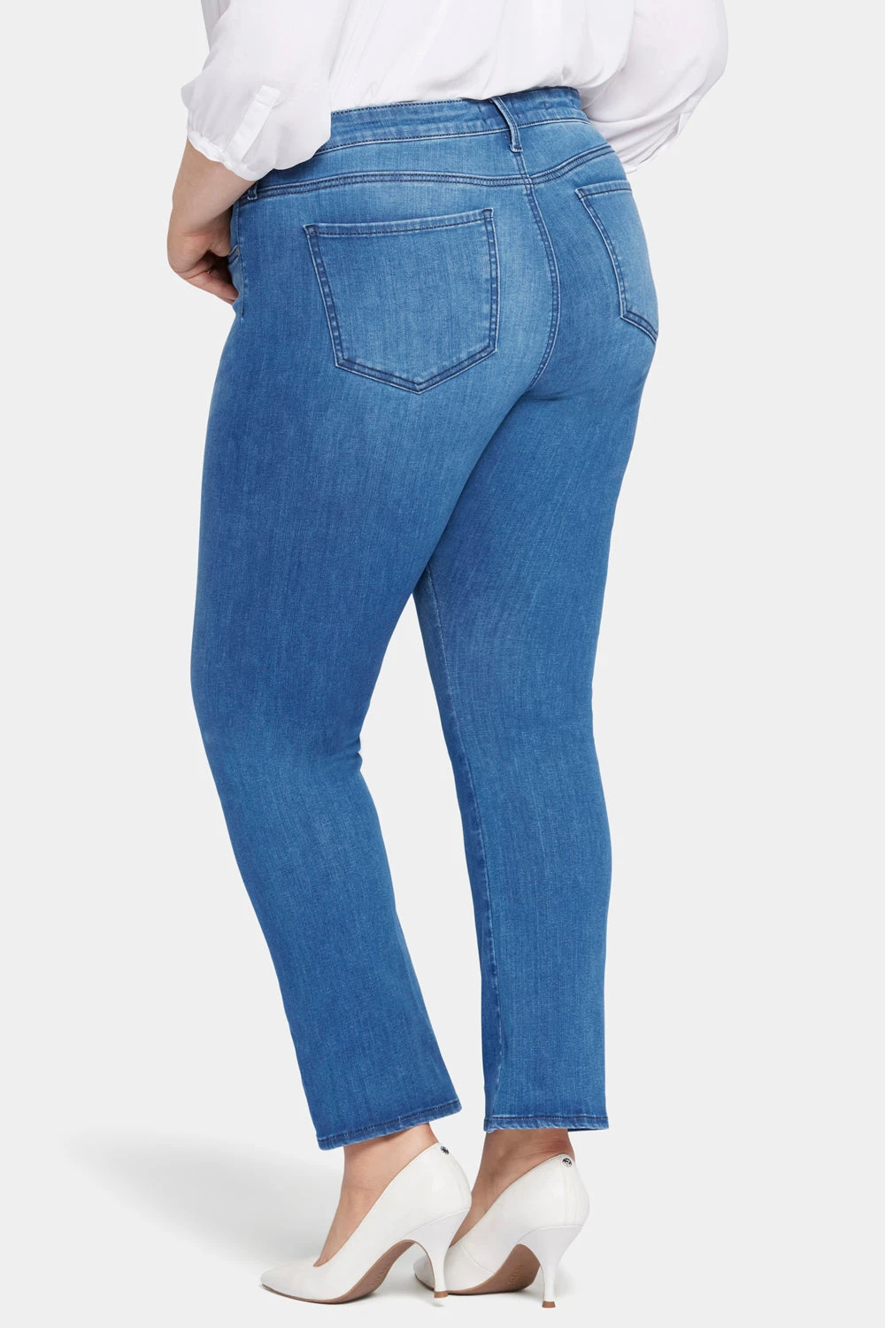 Le Silhouette Slim Bootcut Jeans In Petite Plus Size - Amour 2 Le Silhouette Slim Bootcut Jeans In Petite Plus Size - Amour - Image 2