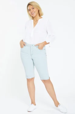 Capri Jeans In Plus Size - Rena Stripe