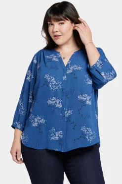 Pintuck Blouse In Plus Size - Verona Park