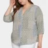 Pintuck Blouse In Plus Size - Demuth Geo
