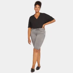 Bike Capri Jeans In Plus Size - Palmas -Nydj Apparel Shop WSHBCP8200 PALMA DPA