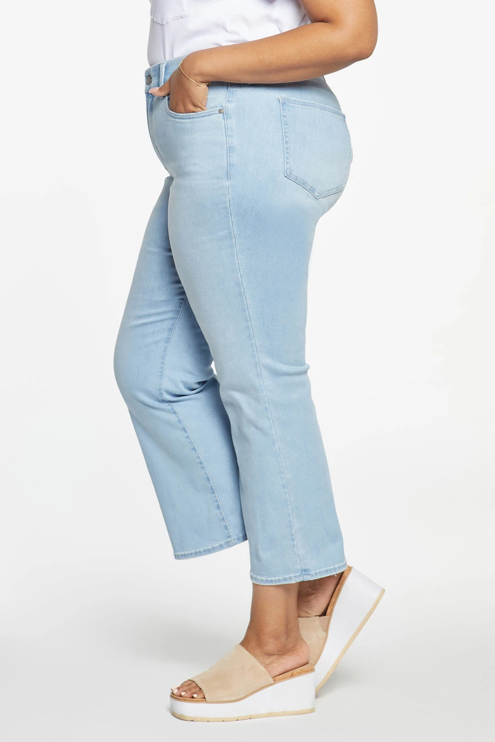 Waist-Match™ Relaxed Flared Jeans In Plus Size - Hollander 3 Waist-Match™ Relaxed Flared Jeans In Plus Size - Hollander - Image 3