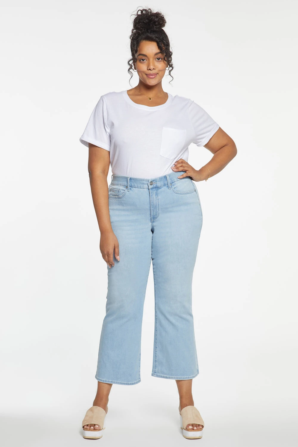 Waist-Match™ Relaxed Flared Jeans In Plus Size - Hollander 4 Waist-Match™ Relaxed Flared Jeans In Plus Size - Hollander - Image 4