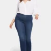 Pull-On Straight Jeans In Plus Size - Wonderland