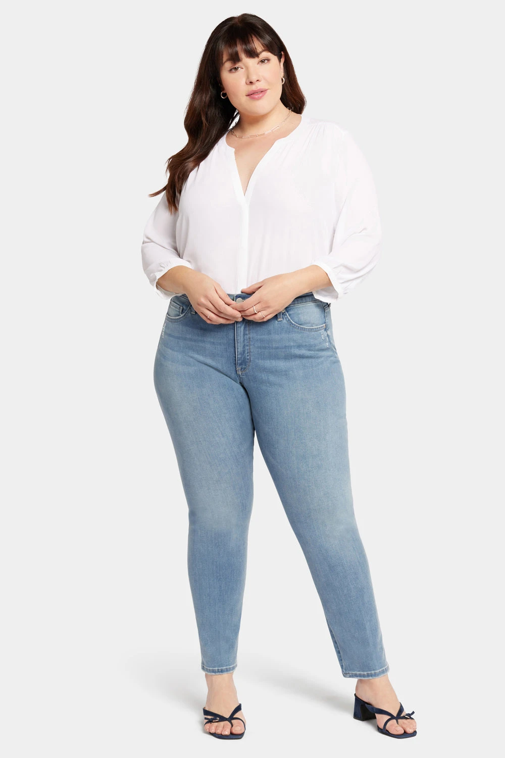 Le Silhouette Sheri Slim Jeans In Plus Size - Angel 4 Le Silhouette Sheri Slim Jeans In Plus Size - Angel - Image 4