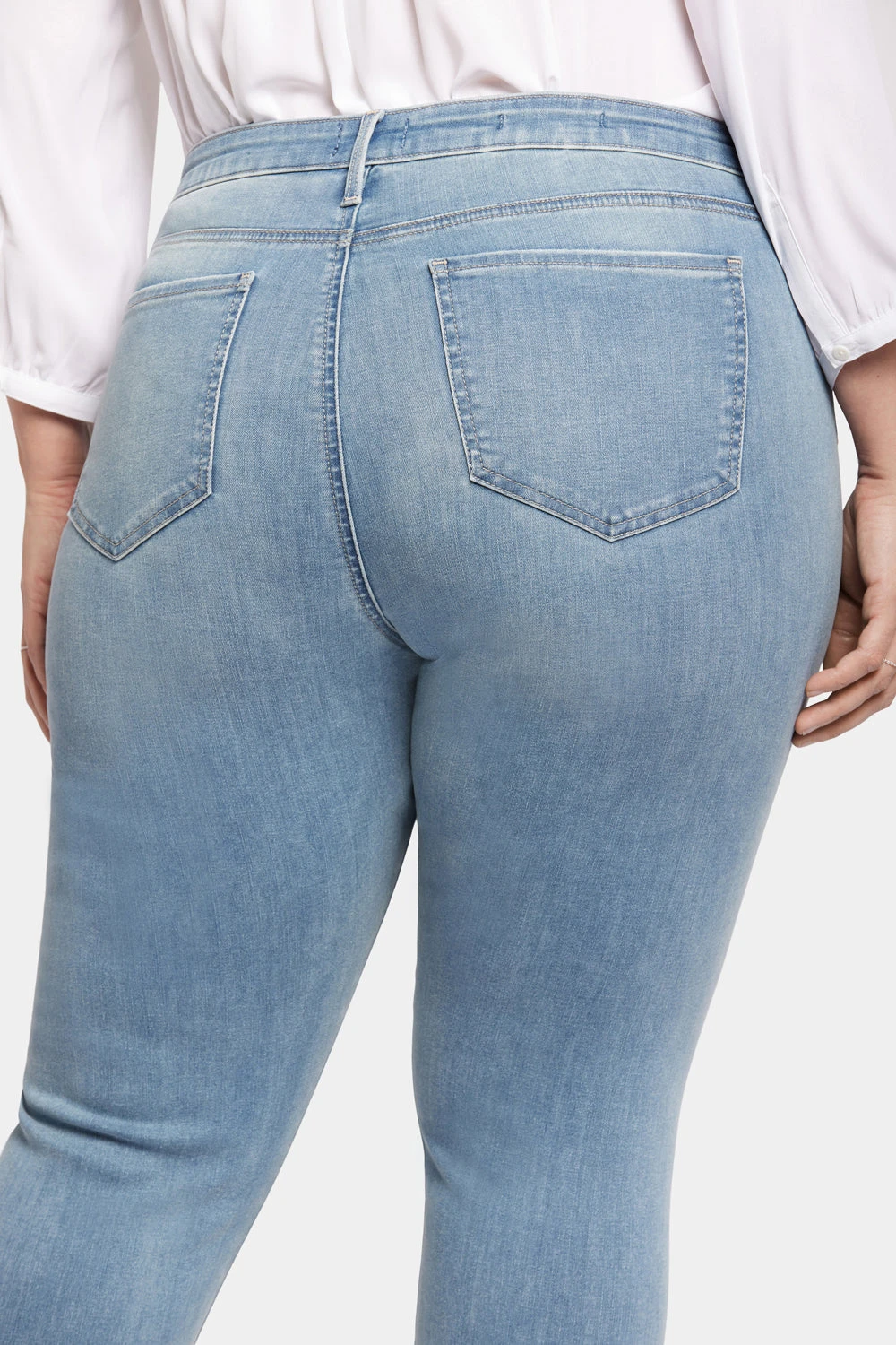 Le Silhouette Sheri Slim Jeans In Plus Size - Angel 6 Le Silhouette Sheri Slim Jeans In Plus Size - Angel - Image 6