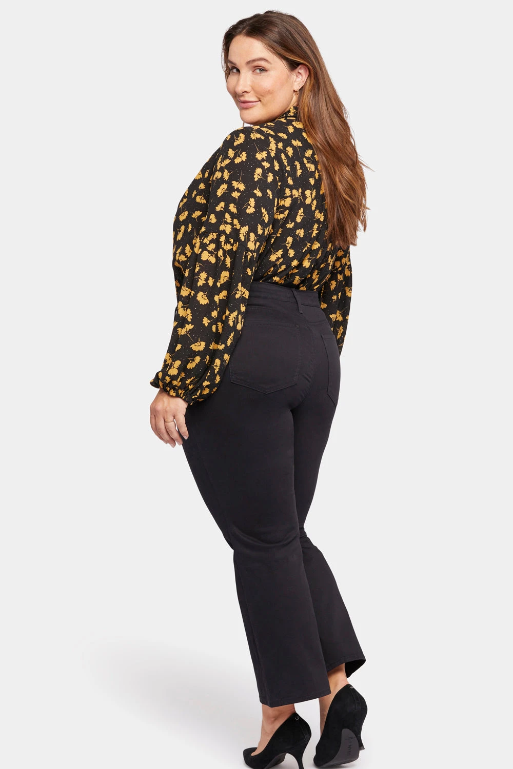 Relaxed Flared Jeans In Plus Size - Black Pearl 6 Relaxed Flared Jeans In Plus Size - Black Pearl - Image 6