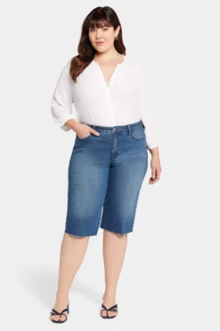 Kristie 80s Bermuda Denim Shorts In Plus Size - Windfall