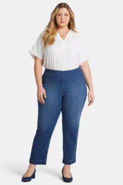Bailey Relaxed Straight Ankle Pull-On Jeans In Plus Size - Mission Blue