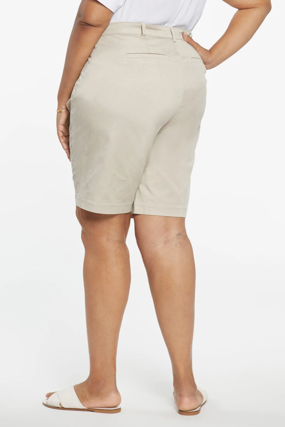 Bermuda Shorts In Plus Size - Feather 2 Bermuda Shorts In Plus Size - Feather - Image 2