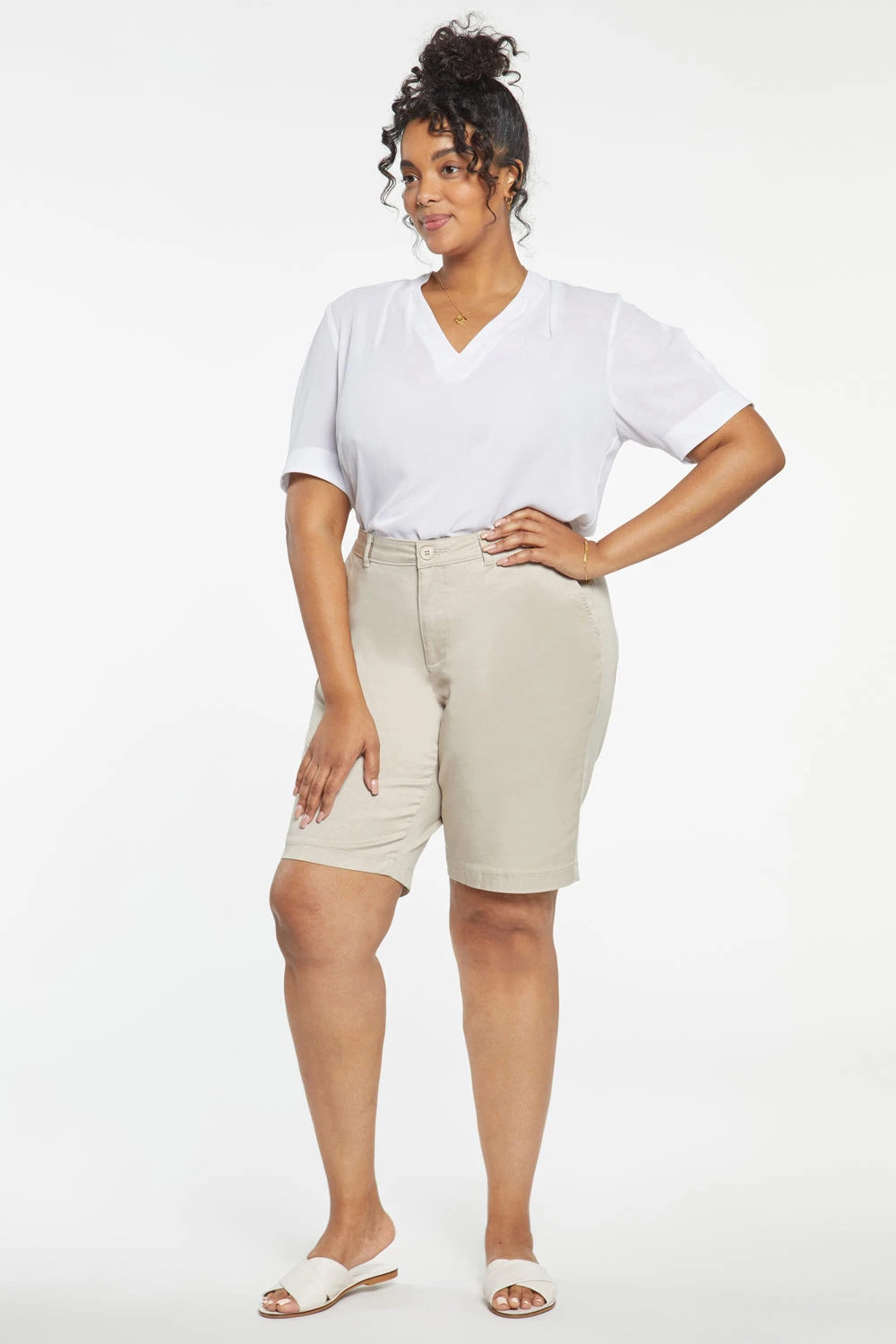 Bermuda Shorts In Plus Size - Feather 5 Bermuda Shorts In Plus Size - Feather - Image 5